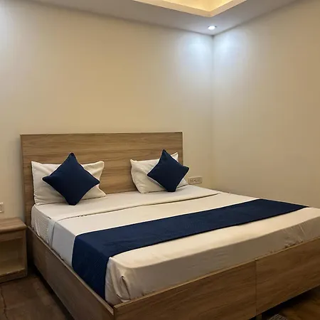 Airport Hotel Golden Bliss At New Delhi International Airport-2